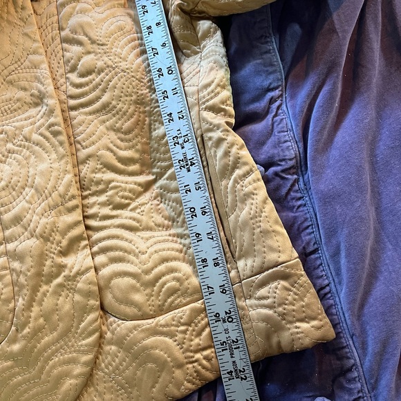 American Glamour by BADGLEY MISCHKA Gold Quilted Coat Sz XS - Picture 7 of 7
